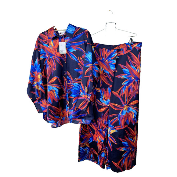 H&M NWOT Colorful Floral Faux Wrap Wide Leg Palazzo Satin Pants XL & Large Shirt - Picture 2 of 16